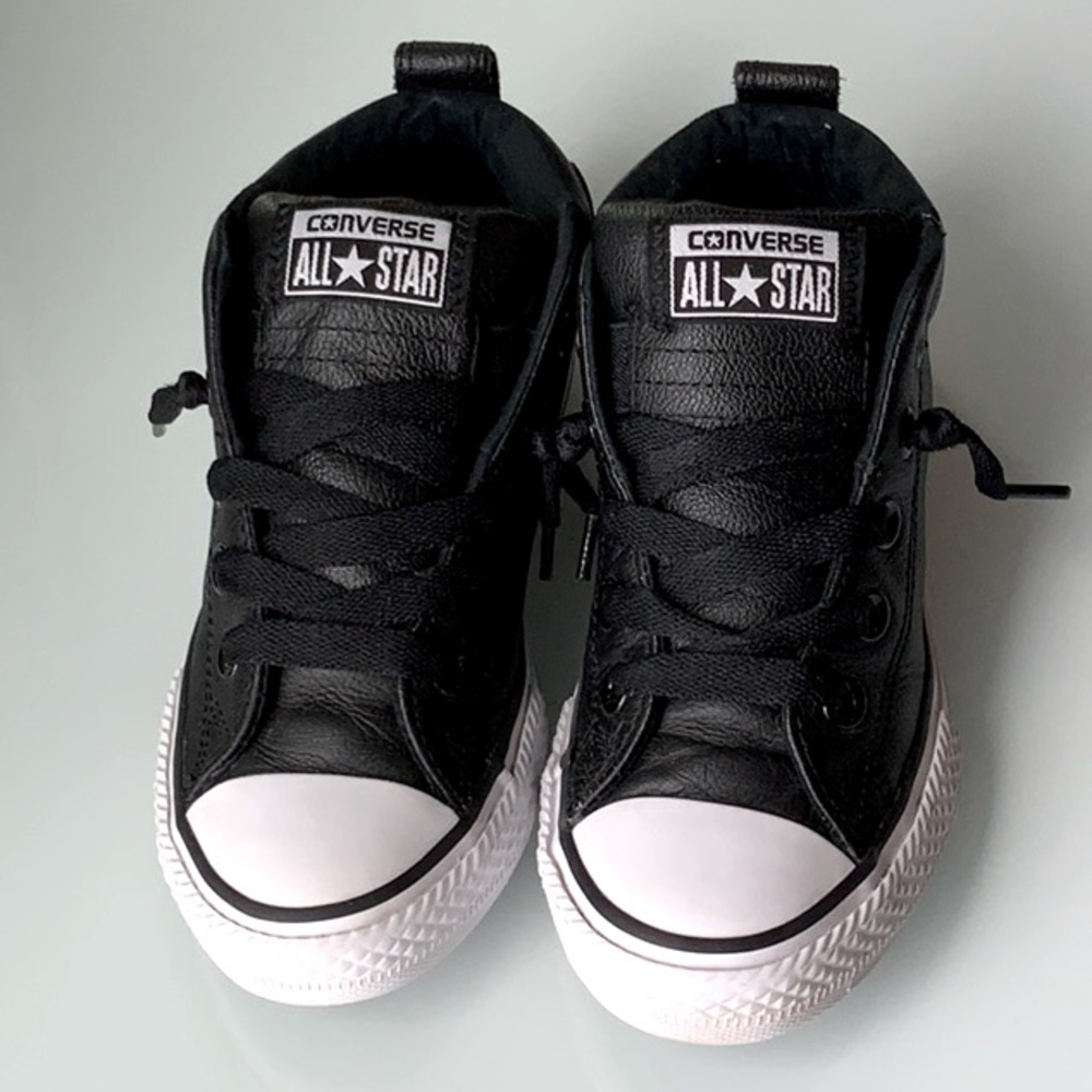 Converse Chuck Taylor Kids Leather Sneakers